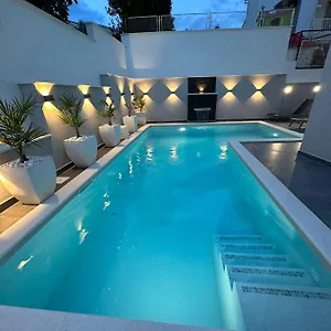  Apartment Imperium