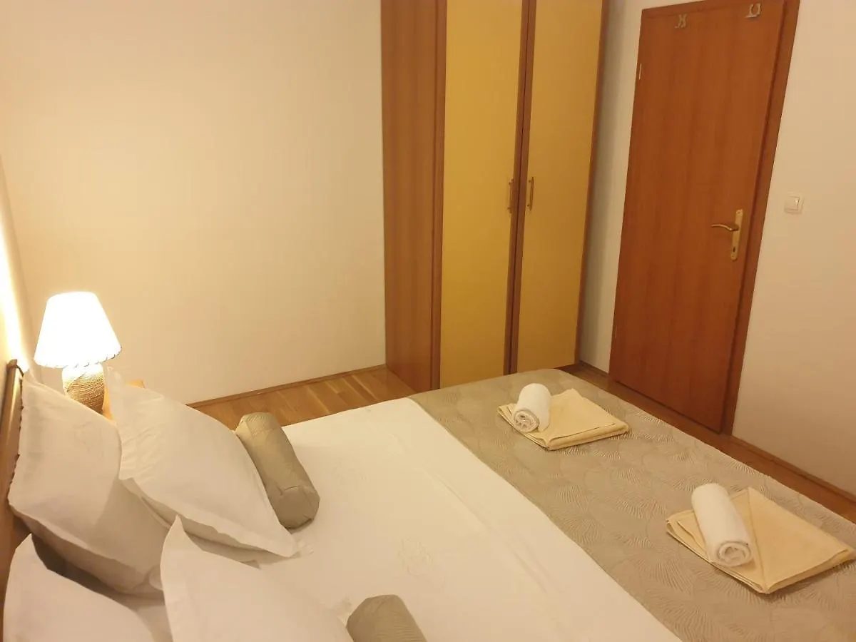 Villa Marta Apartmani Trogir 0*,  Croatia